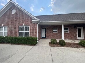 Building Photo - 323 Hibiscus Way