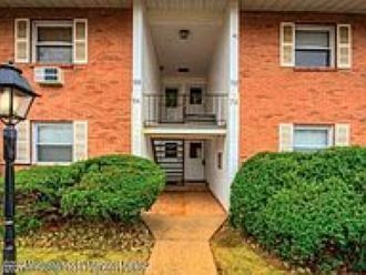Primary Photo - 735 Greens Ave