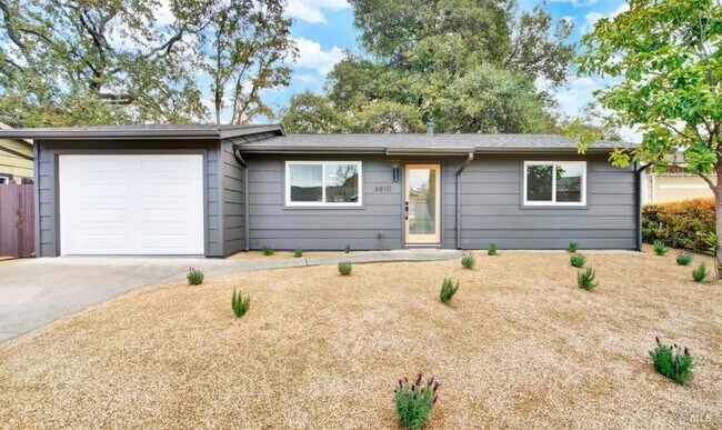 Building Photo - 6610 Oak Leaf Ct
