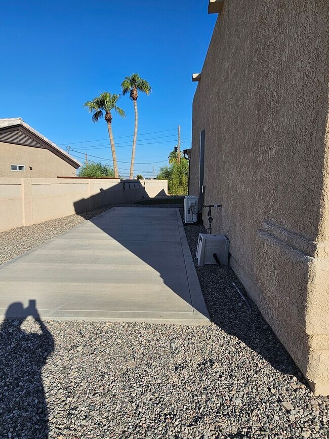 Foto del edificio - Unfurnished Long Term RV Garage