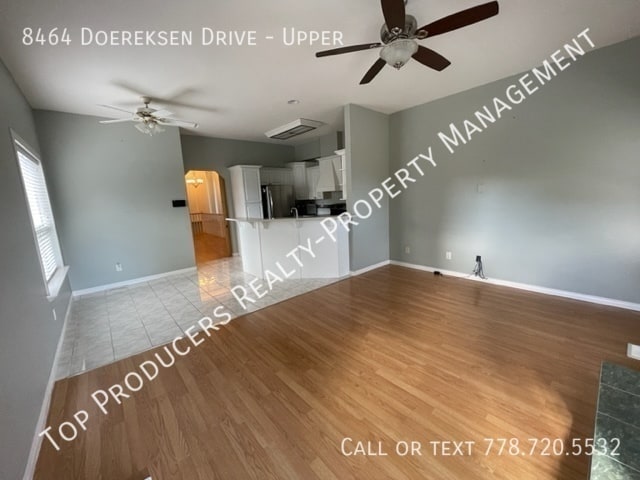 Building Photo - Beautiful Upper 4 Bedroom Suite