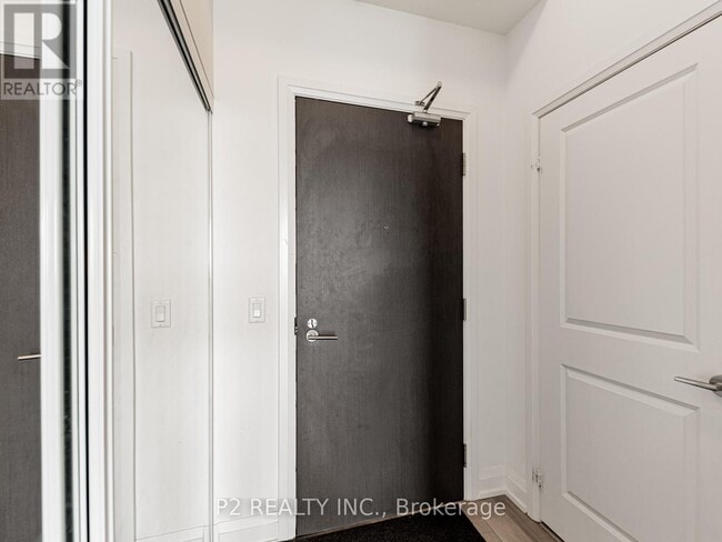 Building Photo - 7900 Bathurst St