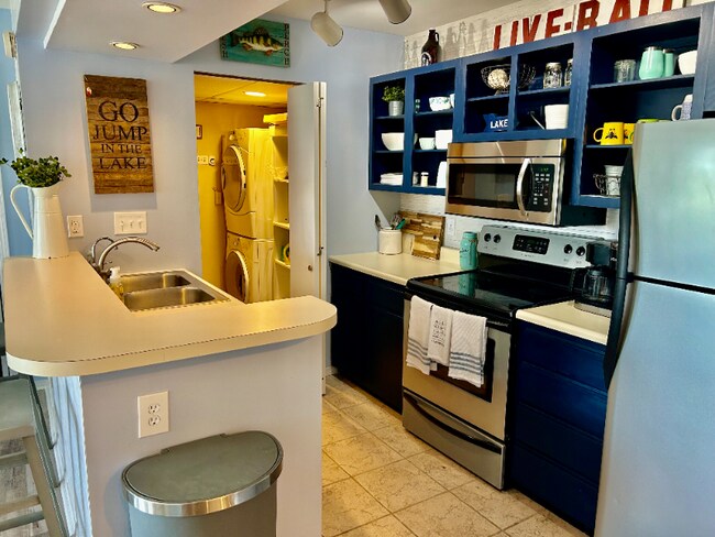 Foto del edificio - 356 Clinton Reef Dr