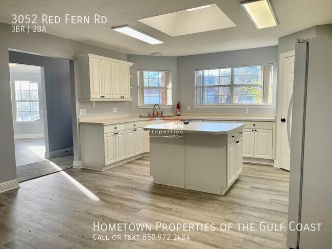 Foto del edificio - 3052 Red Fern Rd