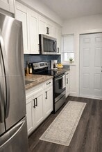 Building Photo - 3551 SW 10th St