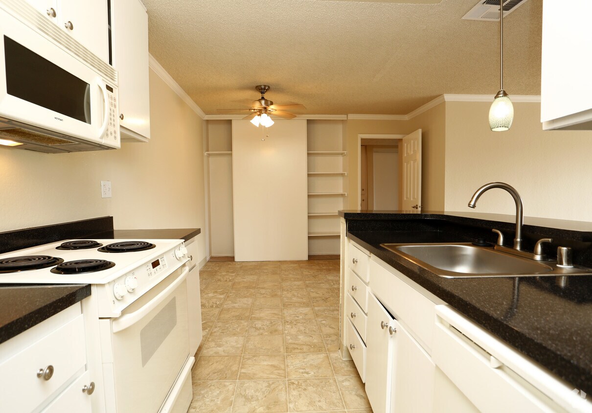 Palm Lake Apartments Rentals Concord, CA