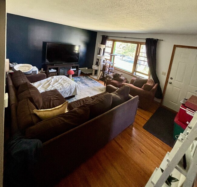 Foto del edificio - 7891 Firwood Way NE
