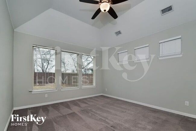 Foto del edificio - 2815 Willow Ln