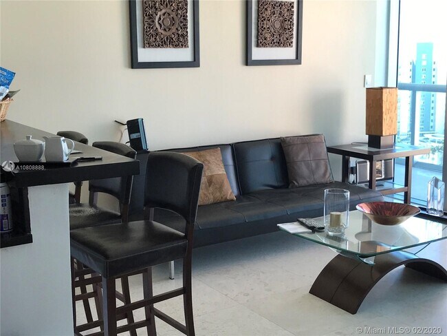Building Photo - 6799  Collins Ave 1601 Miami Beach Fl 33141