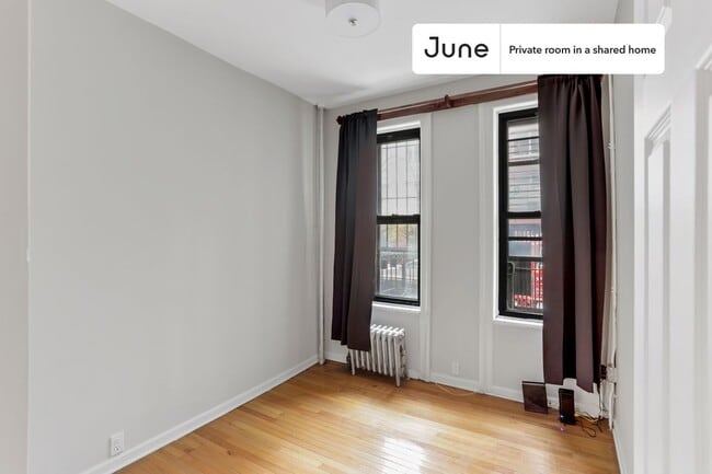 Building Photo - Room in Shared 2 bed/1 bath home