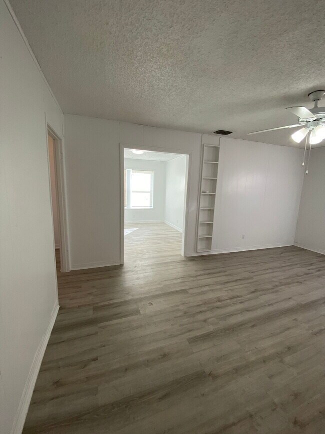 Foto del edificio - 3303 35th St