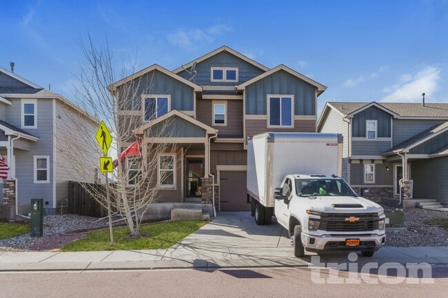 Building Photo - 9766 Silver Stirrup Dr