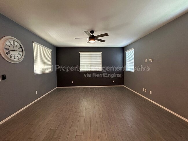 Building Photo - 2632 N 73rd Glen