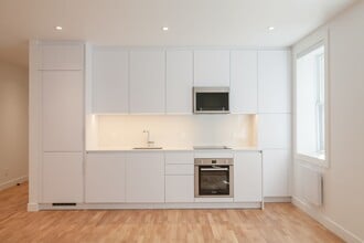 Building Photo - 2100 Rue du Fort
