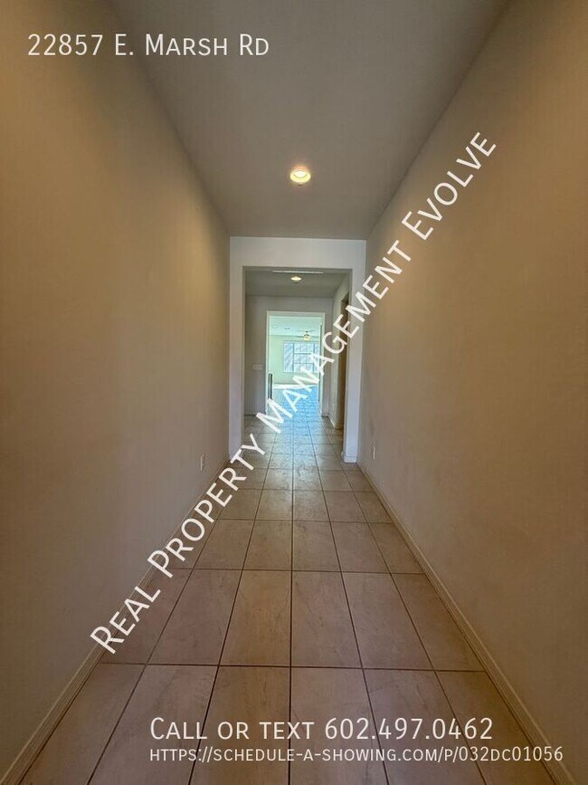 Foto del edificio - 22857 E Marsh Rd