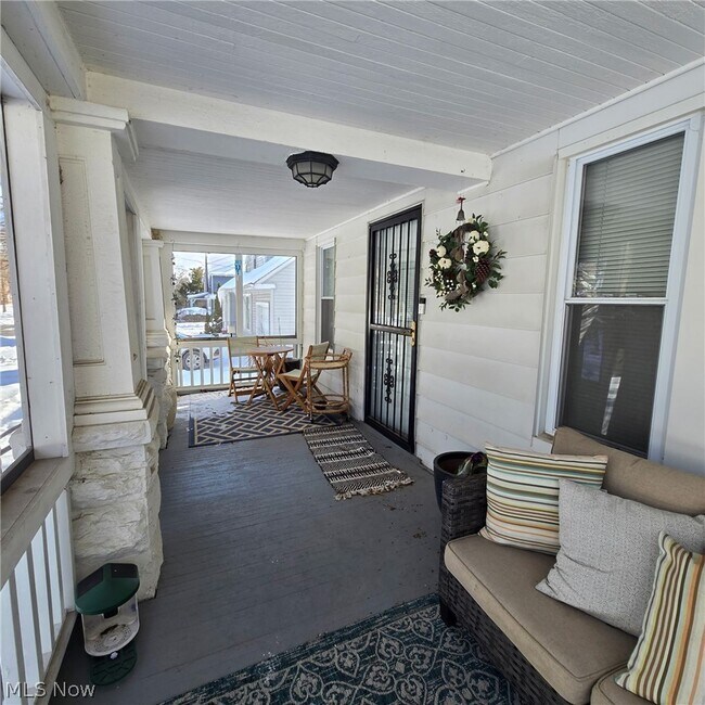 Foto del edificio - 3842 Parkdale Rd