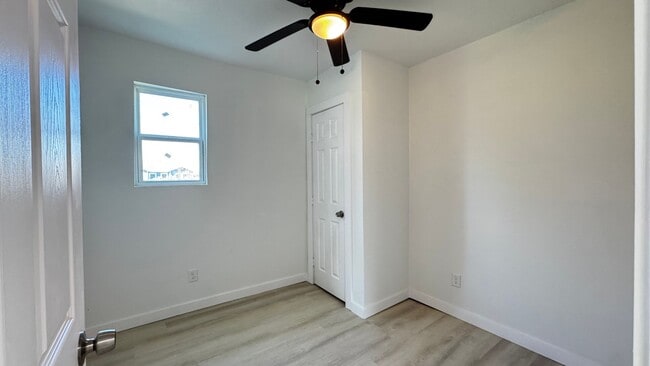 Building Photo - 1513 10th St