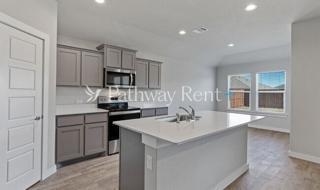 Building Photo - 1753 Reverie Rd