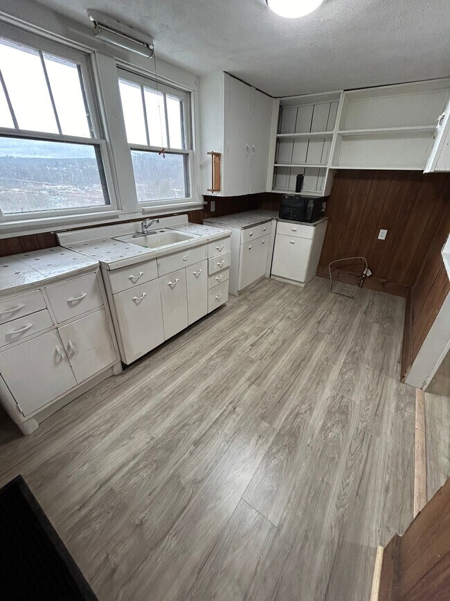Foto del edificio - 1341 Sassafrass St