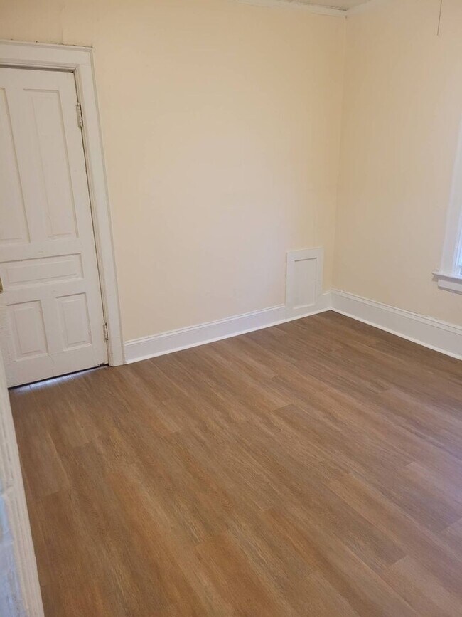 Foto del edificio - 3233N20thJ