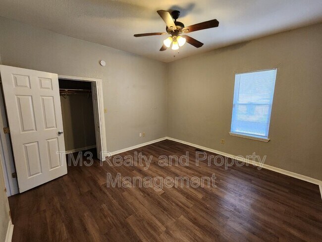 Building Photo - 1153 Spruce St