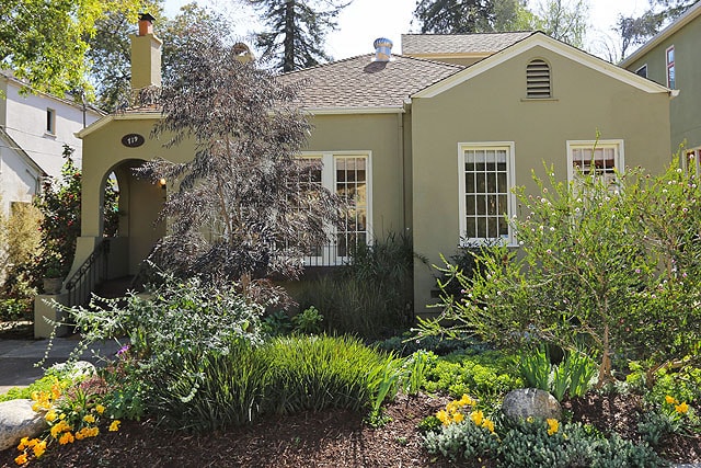 front on home - 719 Jean St