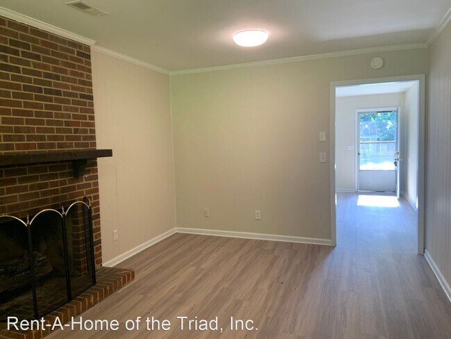Foto del edificio - 3 br, 1.5 bath House - 2004 Bracyridge Road