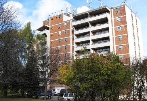 Building Photo - Glen Valley Apartments