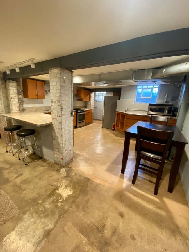 Foto del edificio - Cozy Basement Apartment – All Utilities Included, Private Entrance & Minutes from Purdue!