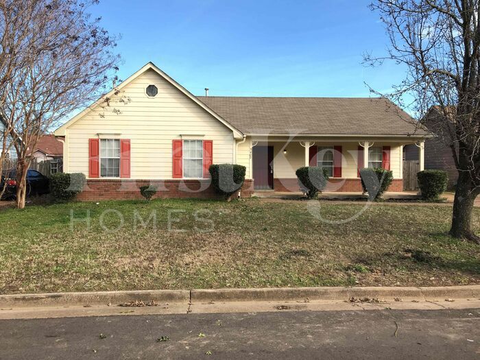 Primary Photo - 5400 Leaning Oak Drive