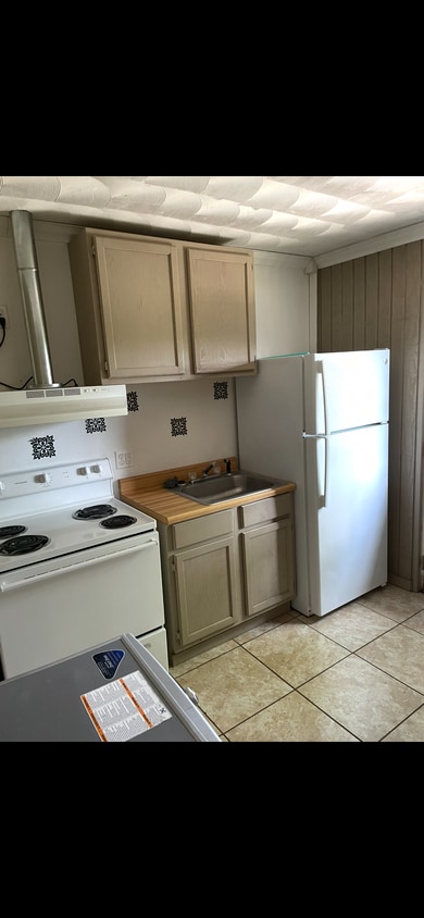 Primary Photo - 512 N Knox Ave