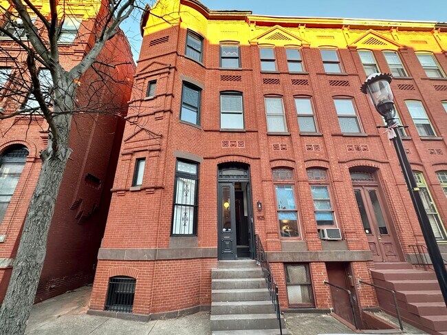 Front of building - 1825 Madison Ave