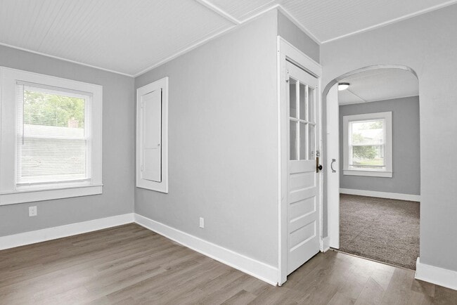 Building Photo - 104 Taylor Blvd