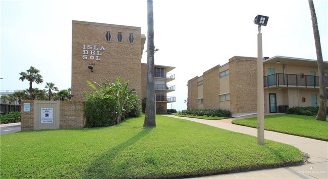 Building Photo - 600 Padre Blvd