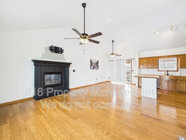 Foto del edificio - 1305 Aspen Dr