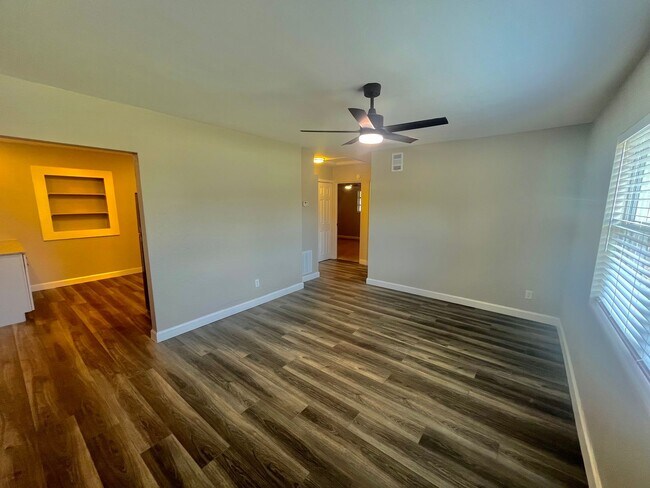Foto del edificio - 3 Bed, 2 Bath DeBary Home with Modern Upda...