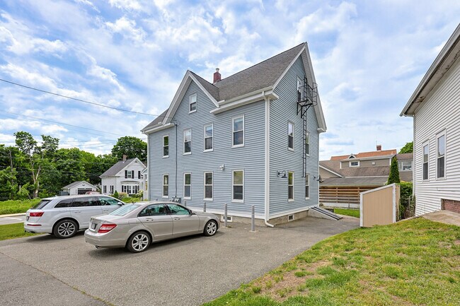Foto del edificio - 106 Dean Ave