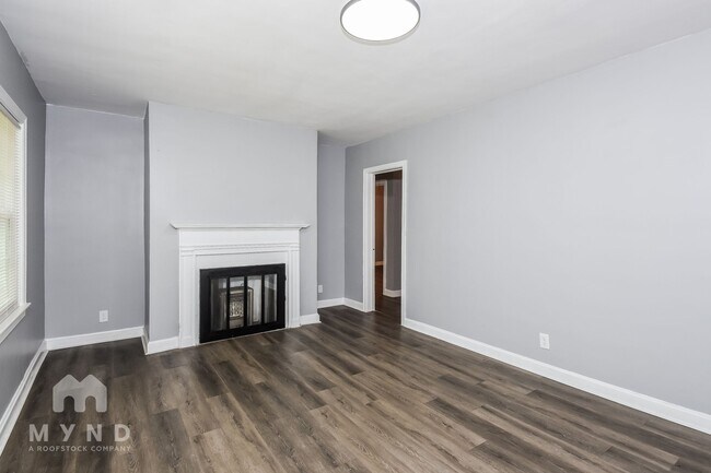 Foto del edificio - 2313 Eastway Rd