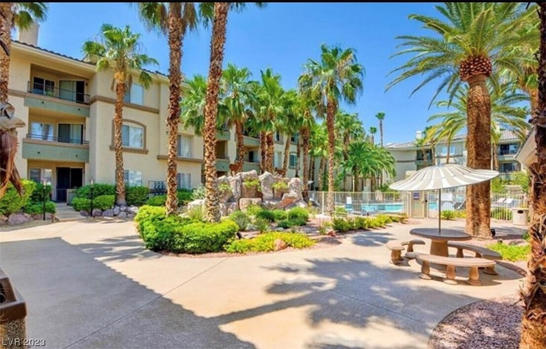 7119 S Durango Dr Unit 209, Las Vegas, NV 89113 Condo for Rent in Las