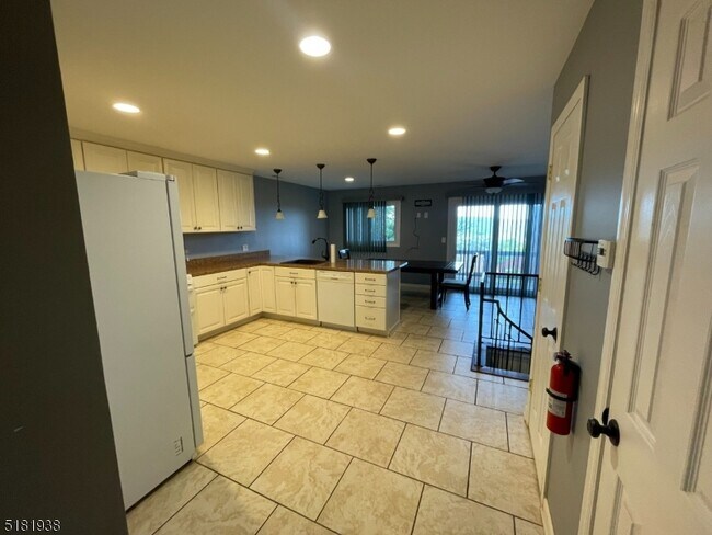 Foto del edificio - 5 Eagles Nest Dr