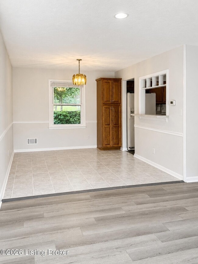 Building Photo - 5109 Volney Ct