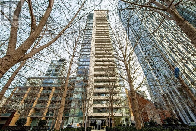 Building Photo - 18-318 Yorkville Ave