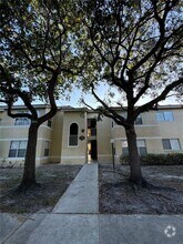 Building Photo - 731 Vista Isles Dr