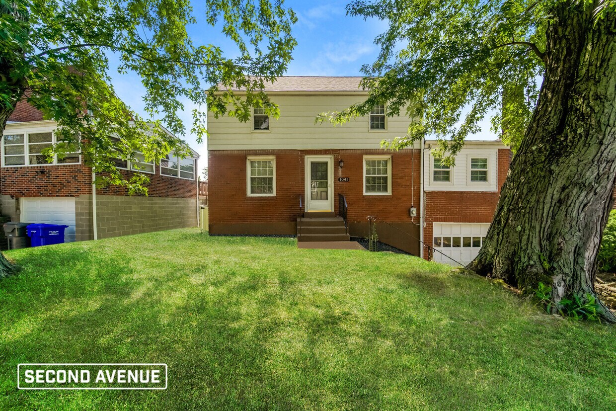 1041 McCoy Rd, McKees Rocks, PA 15136 House for Rent in McKees Rocks