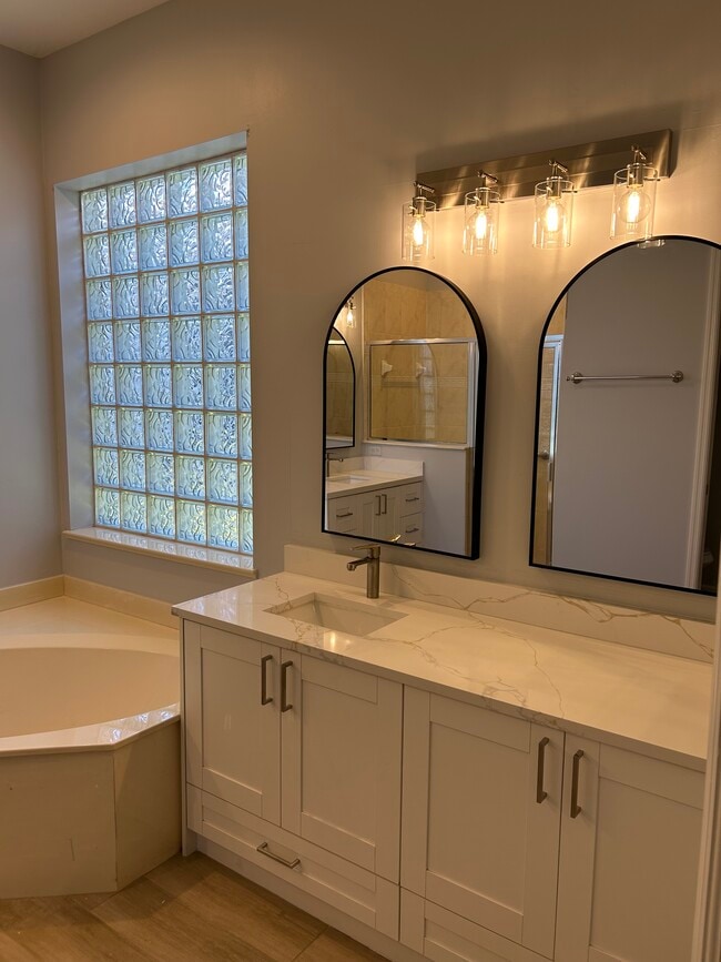 Building Photo - 259 Glen Eagle Cir