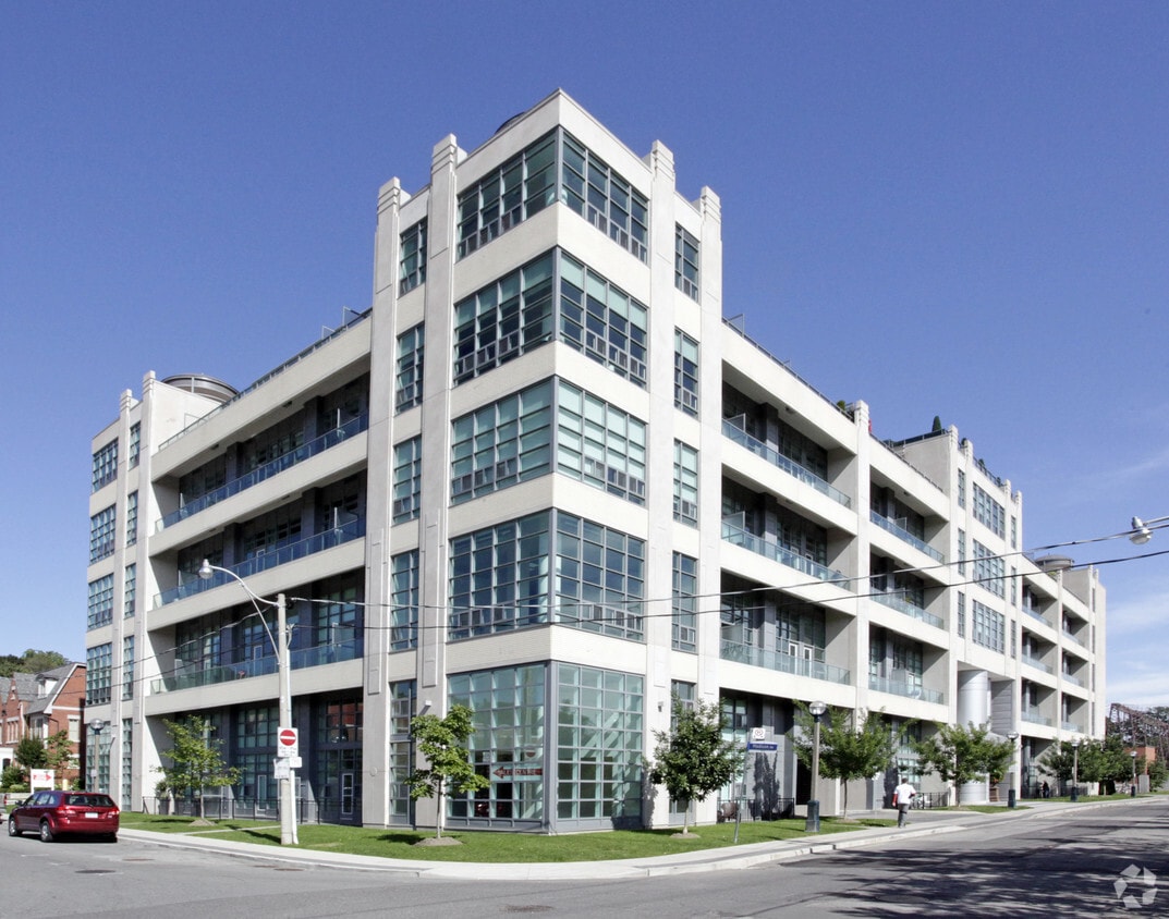 Primary Photo - Madison Avenue Lofts