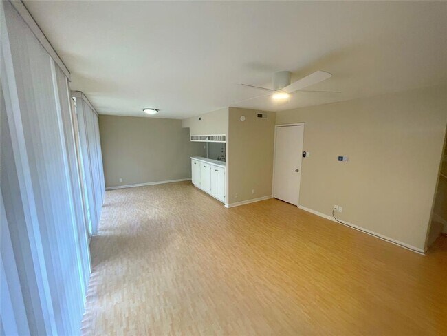 Building Photo - 4319 Bettis Dr
