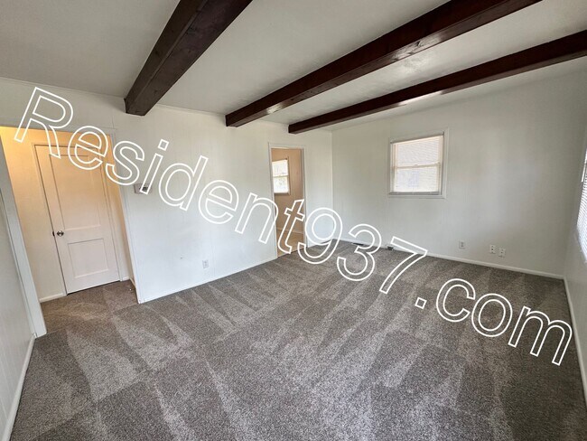 Foto del edificio - 2 Bed 1 Bath