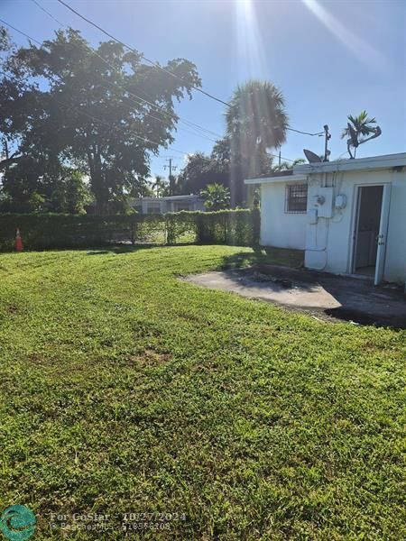 Foto del edificio - 5301 SW 28th St