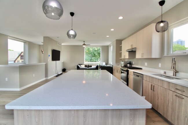 Foto del edificio - 1813 N Arlington Pl